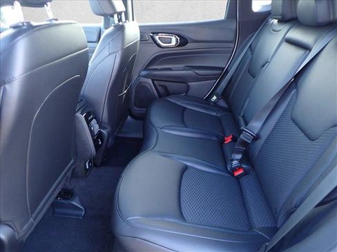 New 2026 Jeep Compass Latitude w/ Sun and Sound Group image 10