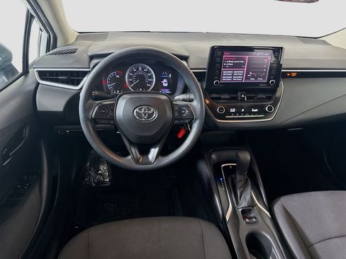Used 2022 Toyota Corolla LE image 17