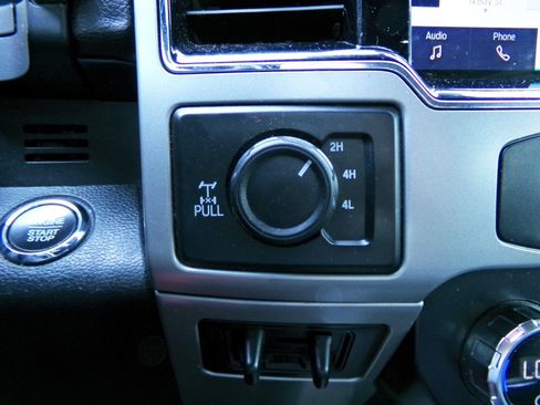 Used 2022 Ford F250 Lariat w/ Lariat Ultimate Package AWD/4WD image 10