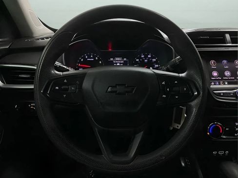 Used 2021 Chevrolet TrailBlazer LS FWD image 17