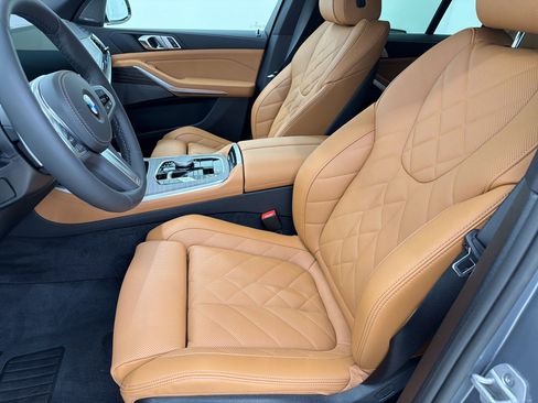 New 2026 BMW X5 xDrive40i w/ M Sport Package image 5