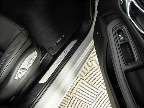 New 2026 Porsche Macan S AWD/4WD image 26