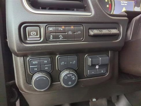 Used 2021 Chevrolet Tahoe High Country w/ Premium Package image 25