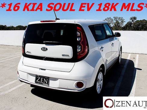 Used 2016 Kia Soul EV FWD image 9
