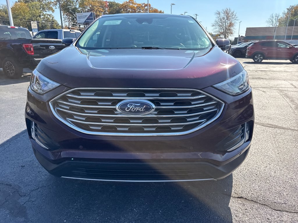 Used 2024 Ford Edge Titanium AWD/4WD image 3
