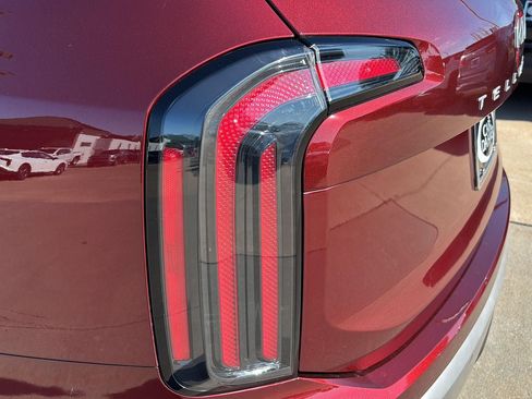Used 2023 Kia Telluride EX FWD image 20