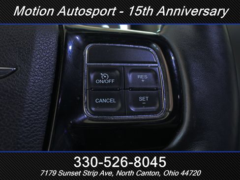 Used 2015 Chrysler Town & Country S w/ Driver Convenience Group FWD image 19