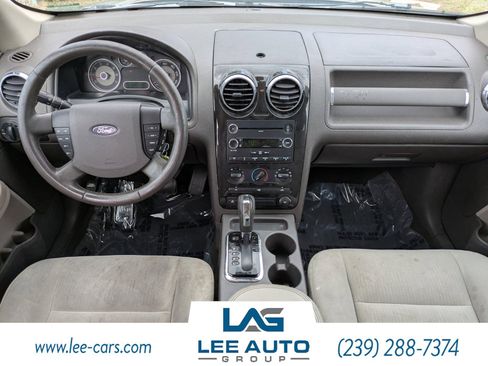 Used 2008 Ford Taurus X SEL image 11