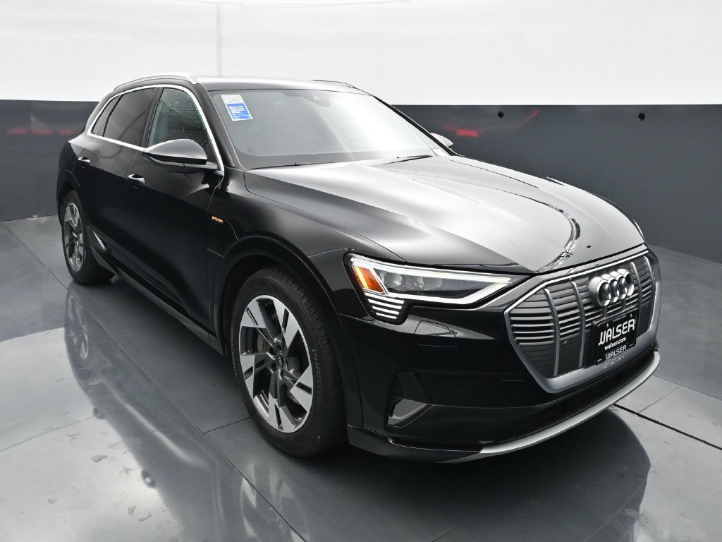 Used 2023 Audi e-tron Premium AWD/4WD image 11