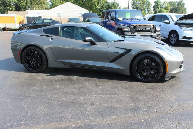 Used 2016 Chevrolet Corvette Stingray Coupe w/ Battery Protection Package RWD image 9