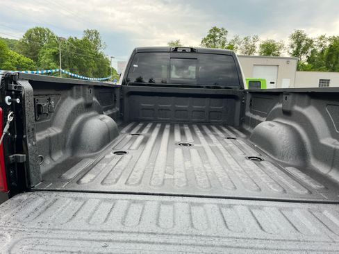 New 2026 RAM 3500 Laramie AWD/4WD image 32