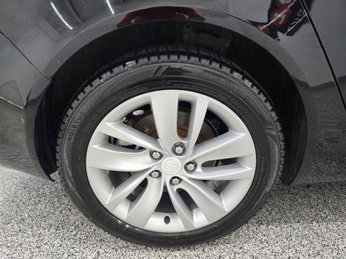 Used 2016 Buick Regal FWD image 33