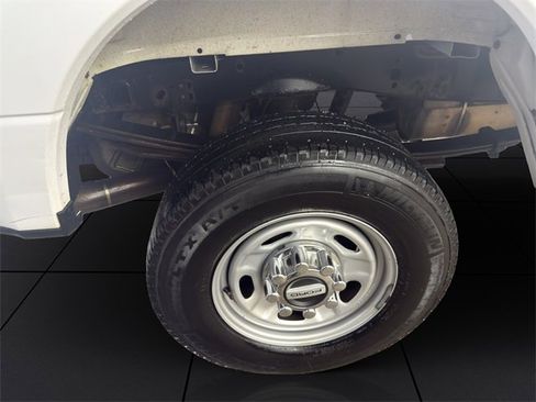 Used 2017 Ford F250 XL w/ Power Equipment Group image 25