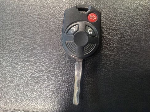 Used 2018 Ford Escape SE w/ SE Sync 3 Package image 32