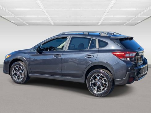 Used 2018 Subaru Crosstrek 2.0i Premium w/ Eyesight System image 2