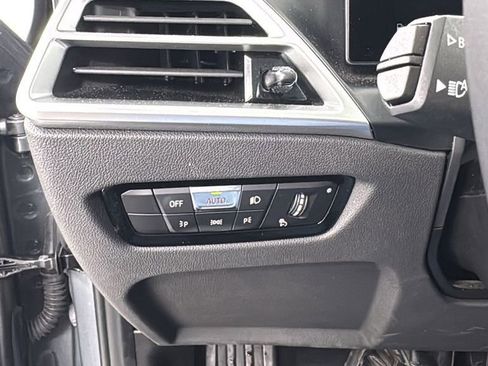Used 2025 BMW 330i xDrive Sedan AWD/4WD image 31