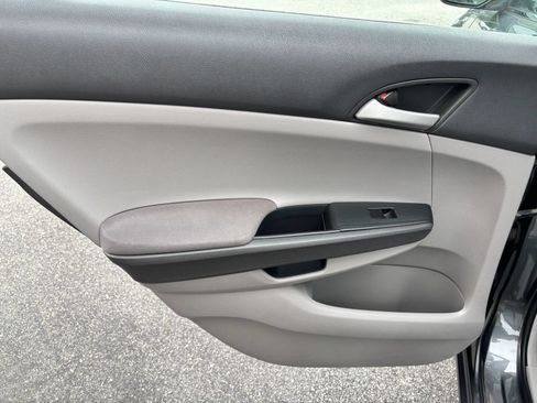 Used 2009 Honda Accord LX image 14