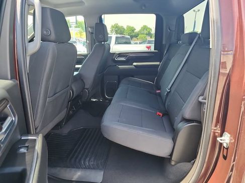 Used 2024 Chevrolet Silverado 2500 LT AWD/4WD image 46