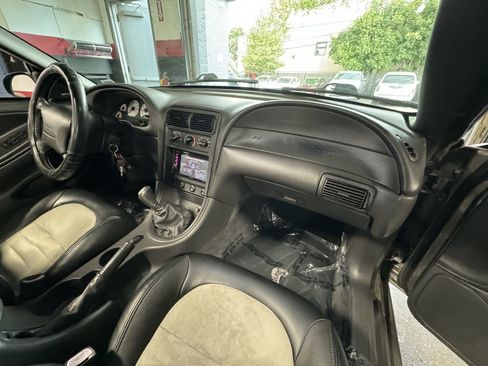 Used 2001 Ford Mustang Cobra image 17