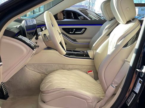 Used 2023 Mercedes-Benz S 580e 4MATIC Sedan w/ AMG Line image 11