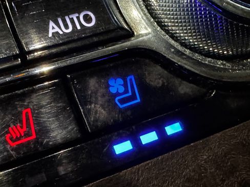 Used 2020 Lincoln Aviator Reserve w/ Equipment Group 202A AWD/4WD image 37