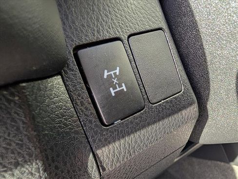 Used 2014 Toyota RAV4 XLE image 28