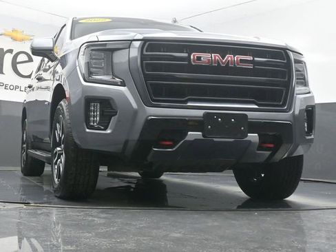 Used 2022 GMC Yukon AT4 image 3