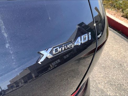 Used 2025 BMW X6 xDrive40i w/ Executive Package image 9