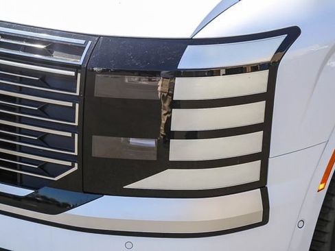 New 2026 Hyundai Palisade Calligraphy FWD image 8