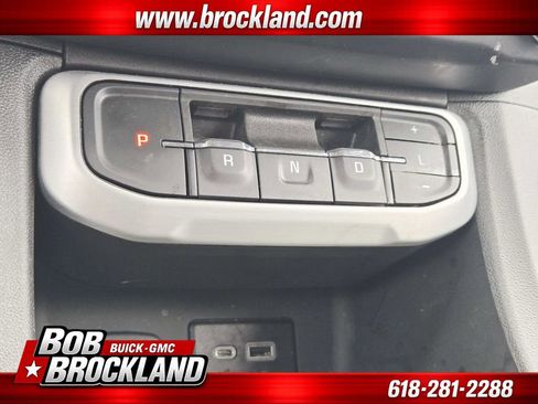 Used 2023 GMC Acadia SLE w/ Driver Convenience Package FWD image 30