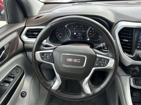 Used 2023 GMC Acadia SLT AWD/4WD image 10