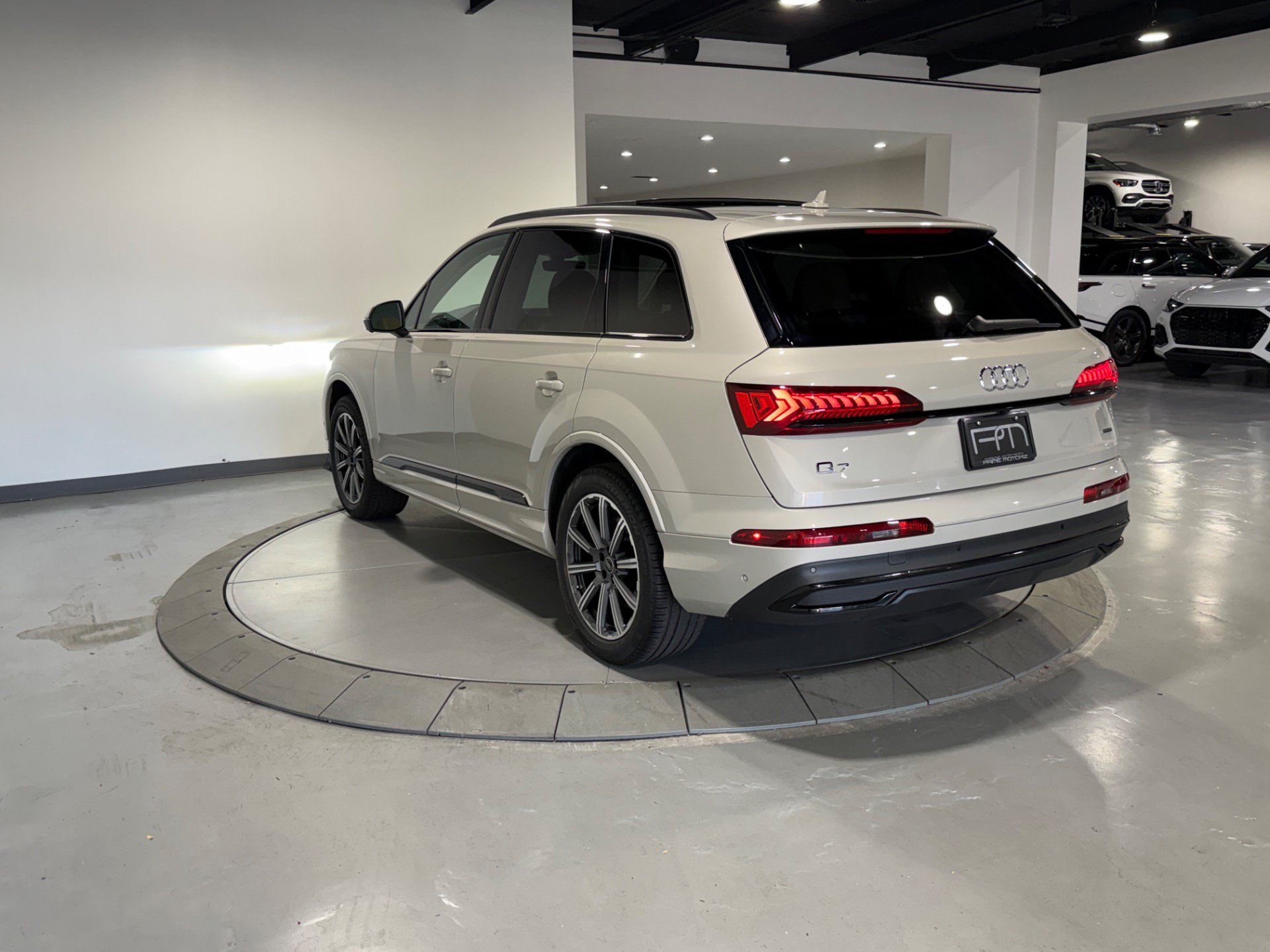 Used 2024 Audi Q7 2.0T Premium Plus w/ Premium Plus Package AWD/4WD image 10