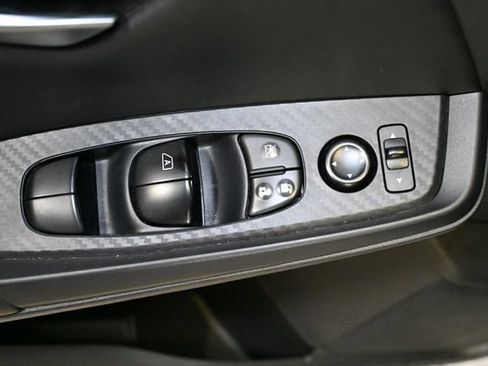 Used 2024 Nissan Sentra SV FWD image 40