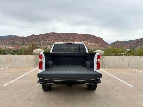 Used 2024 Chevrolet Silverado 1500 LT Trail Boss w/ Protection Package AWD/4WD image 8
