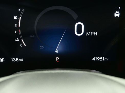 Used 2024 Buick Encore GX Sport Touring FWD image 26