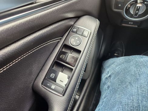 Used 2015 Mercedes-Benz CLA 250 image 25