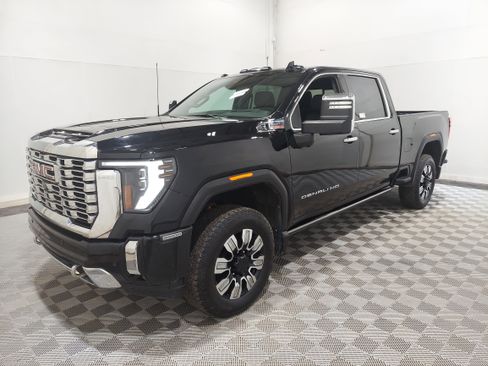 Used 2024 GMC Sierra 2500 Denali w/ Denali Reserve Package AWD/4WD image 1