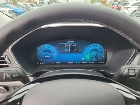 Certified 2024 Ford Escape SE w/ PHEV Premium Package image 14