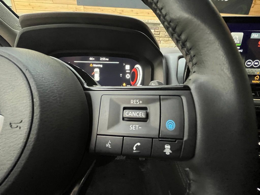 Used 2021 Nissan Rogue Platinum AWD/4WD image 39