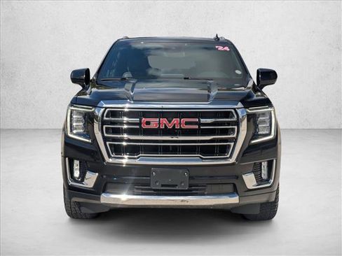 Used 2024 GMC Yukon SLT image 2