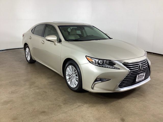 Used 2016 Lexus ES 350 w/ Premium Package w/Wood Trim FWD image 3