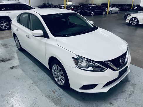 Used 2019 Nissan Sentra S FWD image 7