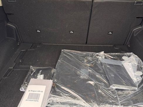 Used 2026 Nissan Rogue Platinum w/ Platinum Premium Package image 14