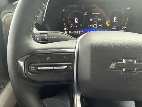 Used 2025 Chevrolet Colorado ZR2 AWD/4WD image 17