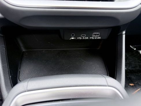 Certified 2025 Subaru Crosstrek 2.5i Premium image 11