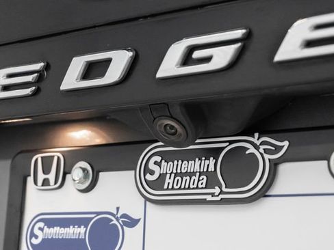 Used 2024 Ford Edge SEL image 13