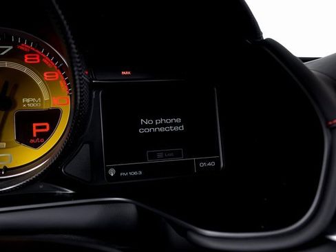 Used 2020 Ferrari Portofino image 36