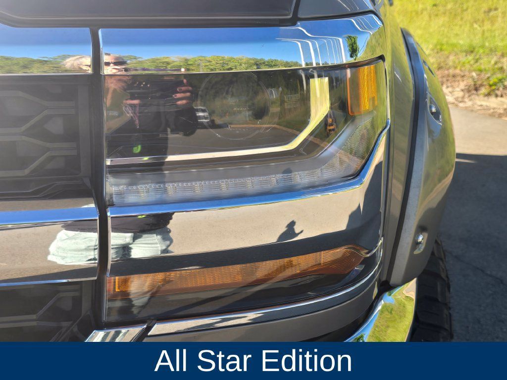 Used 2017 Chevrolet Silverado 1500 LT w/ All Star Edition AWD/4WD image 8