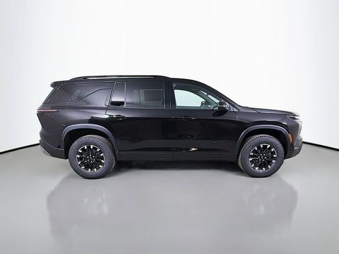 New 2026 Chevrolet Traverse Z71 w/ LPO, Floor Liner Package AWD/4WD image 4
