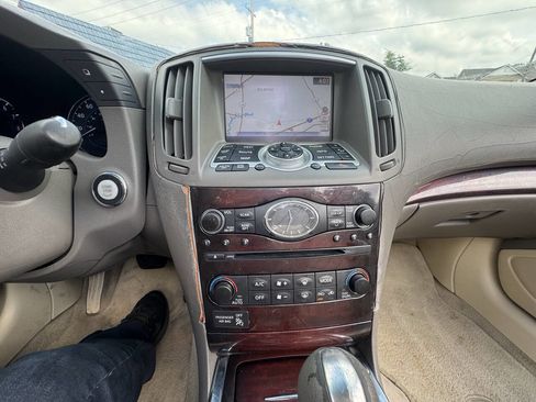Used 2010 INFINITI G37 Sport w/ Premium Pkg image 31